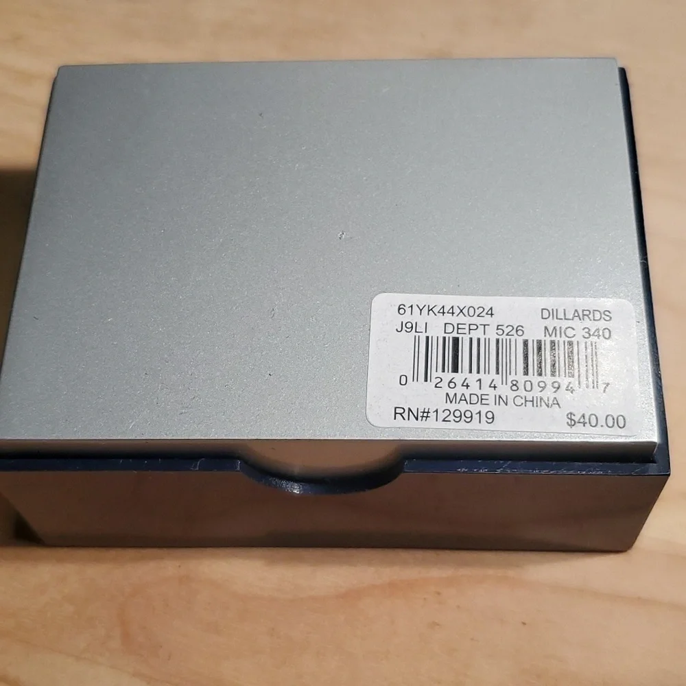 🏈 NIB DILLARDS MONEY CLIP